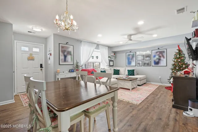 $400,000 | 283 Gloucester Court, Aberdeen, NJ 07747