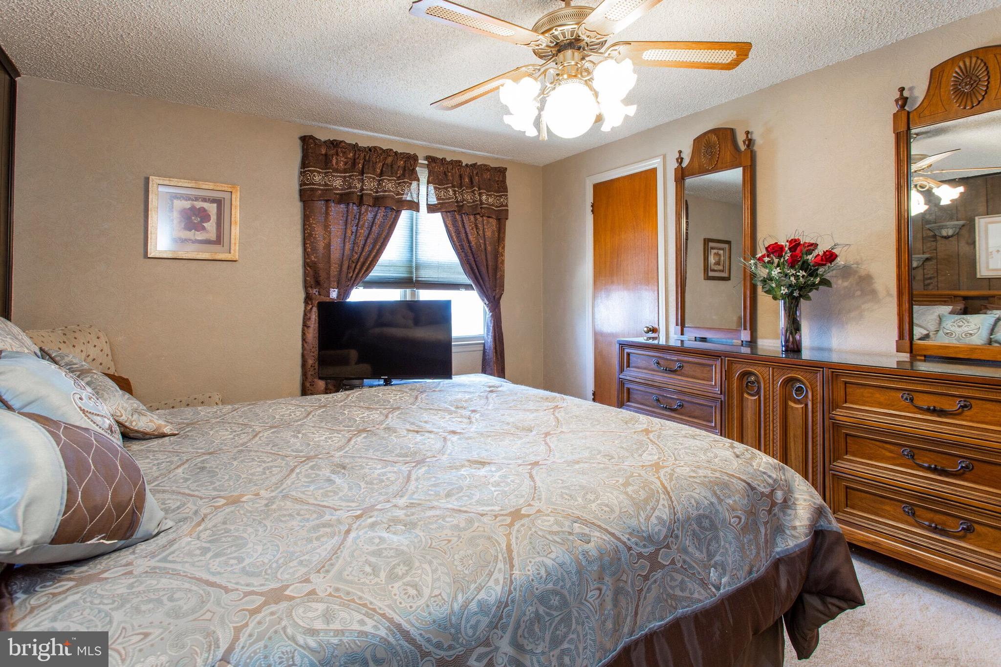 2092 Kent Road Folcroft, PA 19032 - Photo 13 of 19 Bedroom