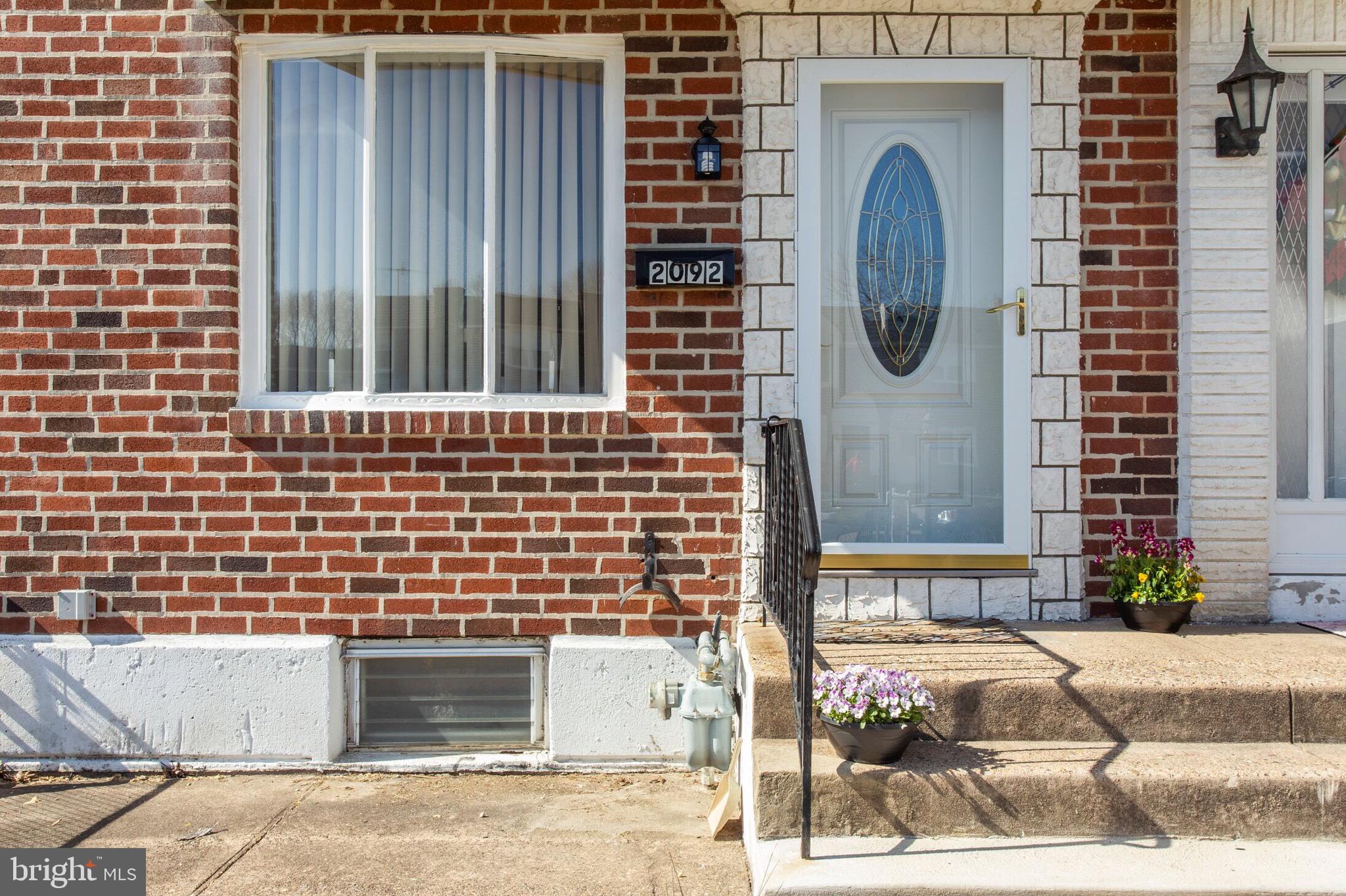 2092 Kent Road Folcroft, PA 19032 - Photo 3 of 19 Front