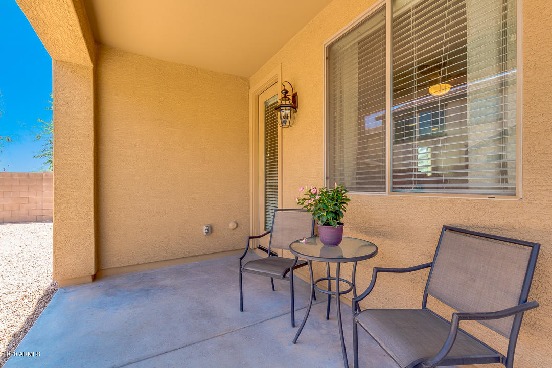 2133 South Martingale Road Gilbert, AZ 85295 - Photo 35 of 54 Covered patio