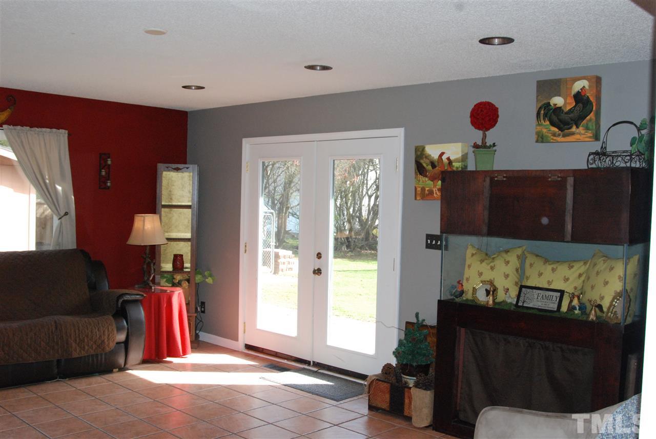 220 Robin Loop Dunn, NC 28334 - Photo 3 of 25 Gallery Image 3