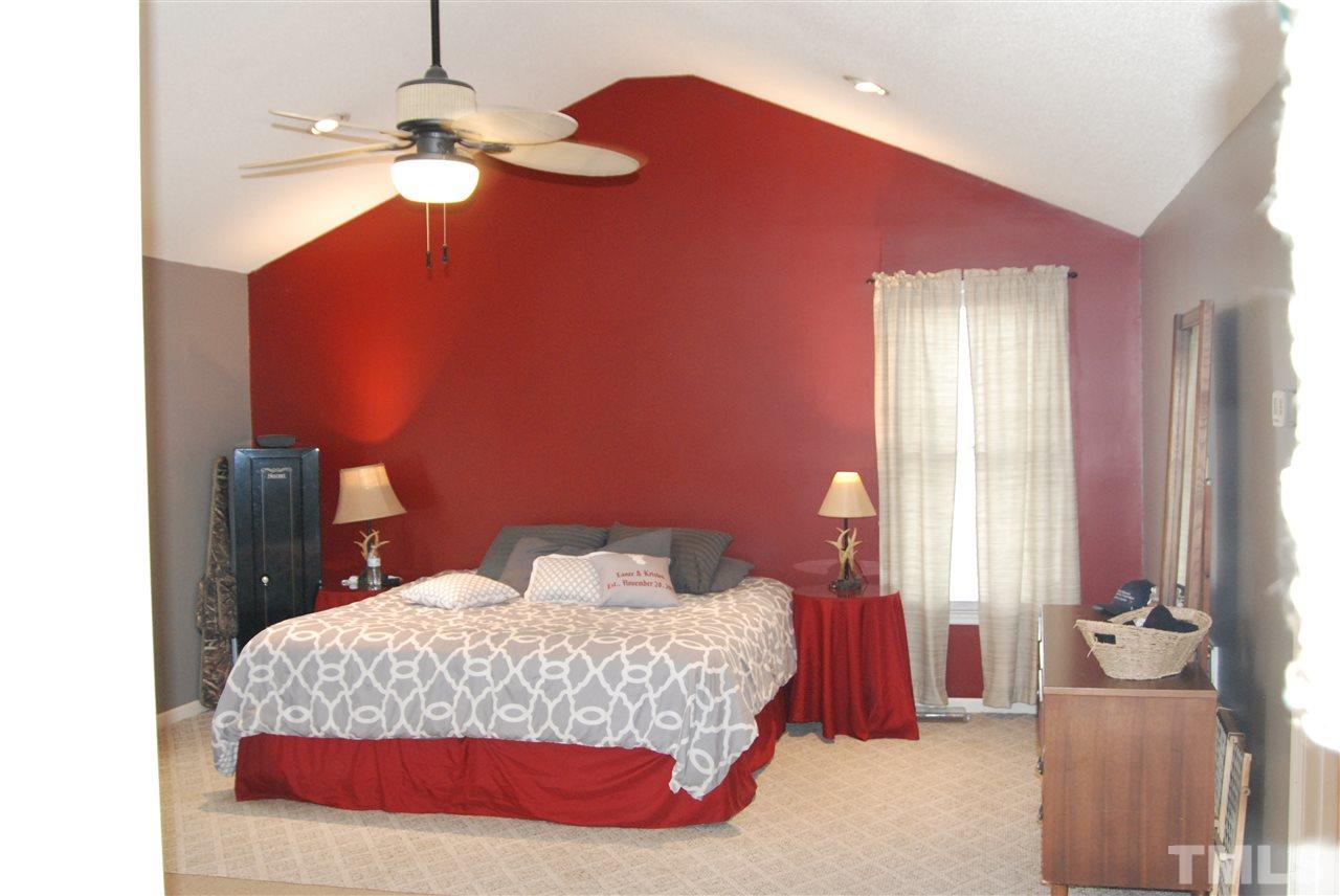 220 Robin Loop Dunn, NC 28334 - Photo 6 of 25 Gallery Image 6