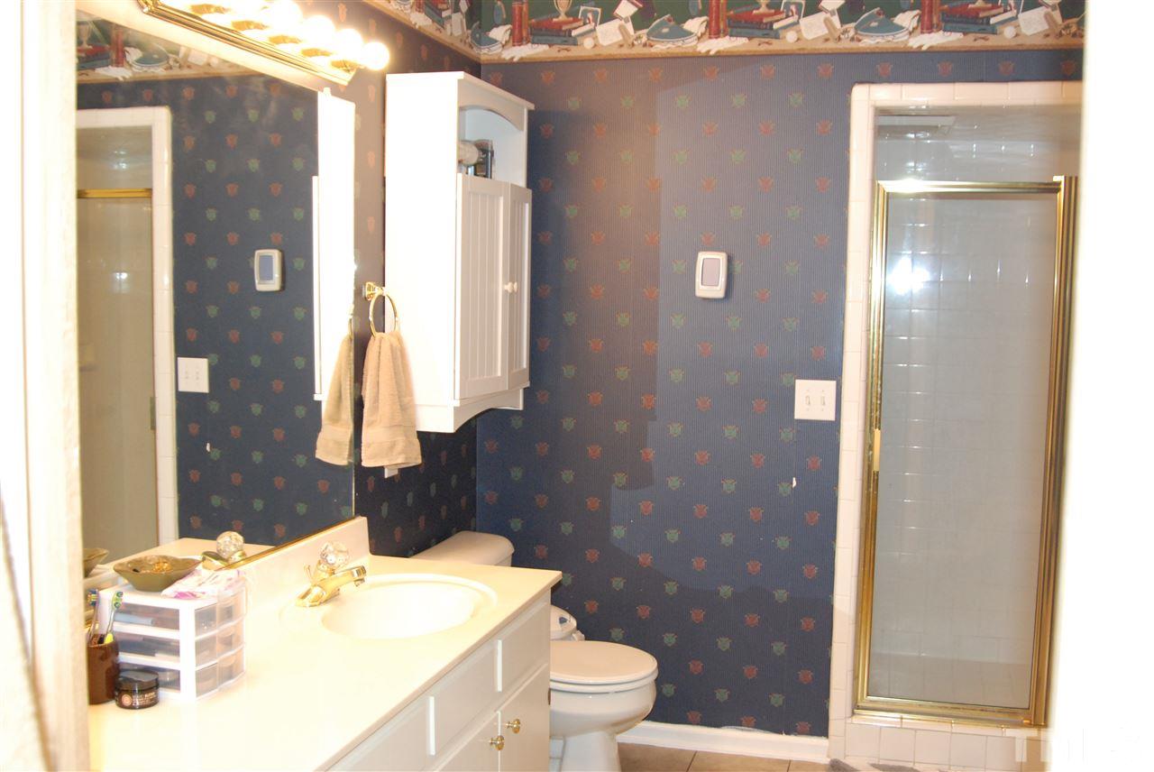 220 Robin Loop Dunn, NC 28334 - Photo 8 of 25 Gallery Image 8