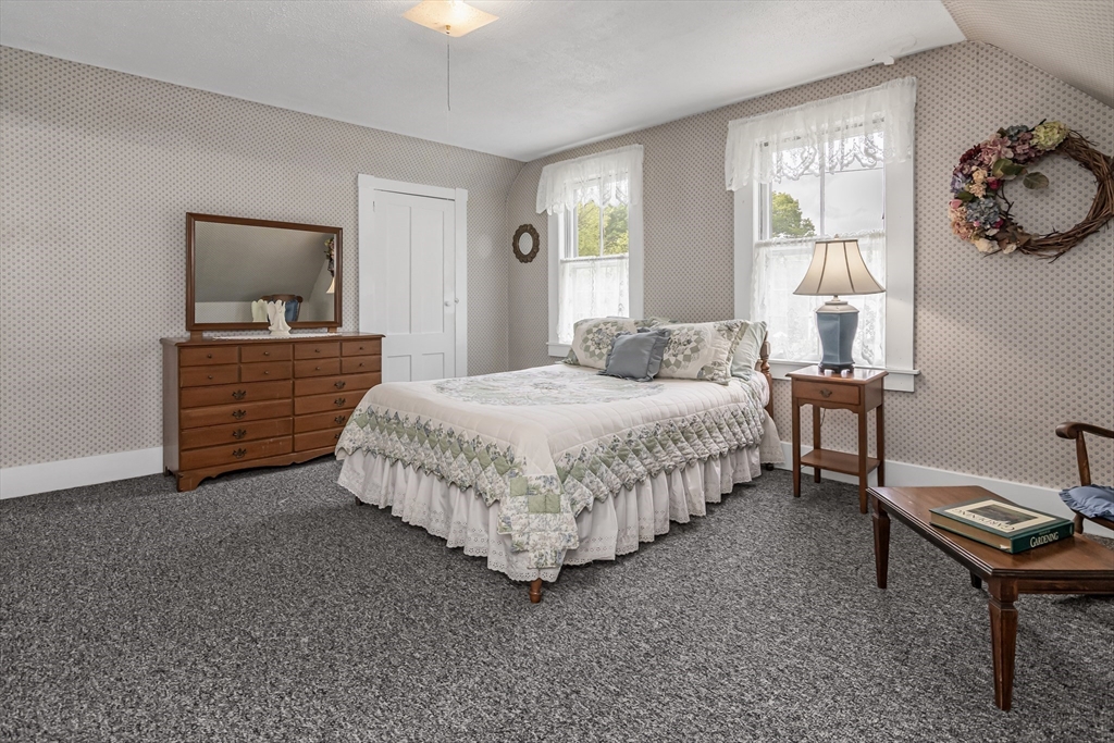 53 Long Pond Road Tyngsborough, MA 01879 - Photo 21 of 34