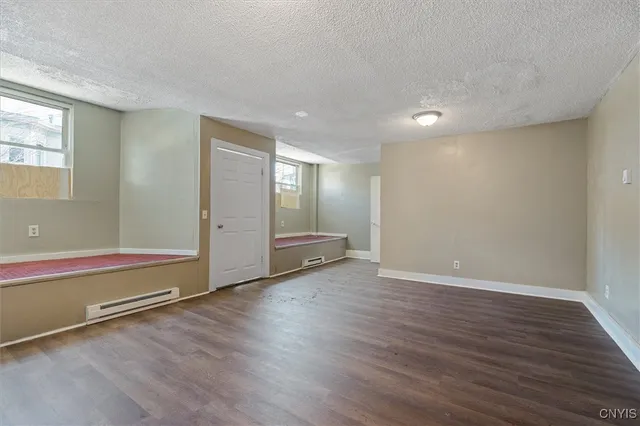 $400,000 | 318 East Division Street, Syracuse, NY 13208