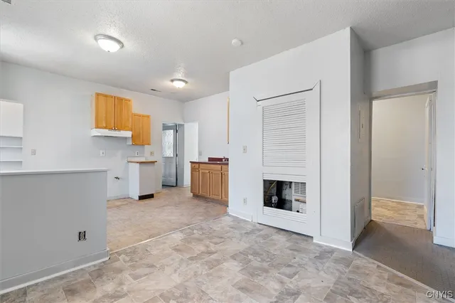 $400,000 | 318 East Division Street, Syracuse, NY 13208