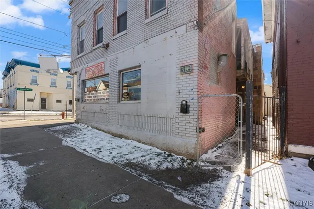 $400,000 | 318 East Division Street, Syracuse, NY 13208