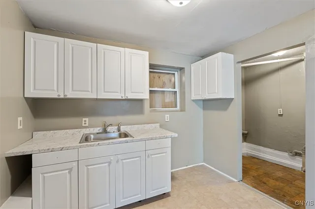 $400,000 | 318 East Division Street, Syracuse, NY 13208