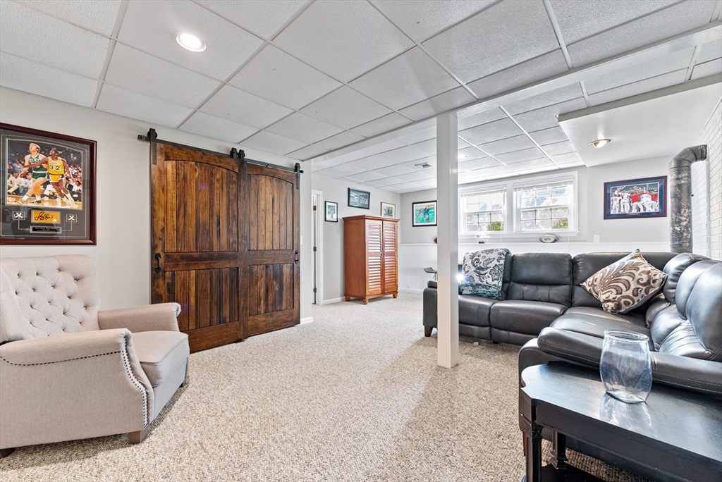 47 Deer Run Road West Springfield, MA 01089 - Photo 32 of 41 a living room with furniture and a window