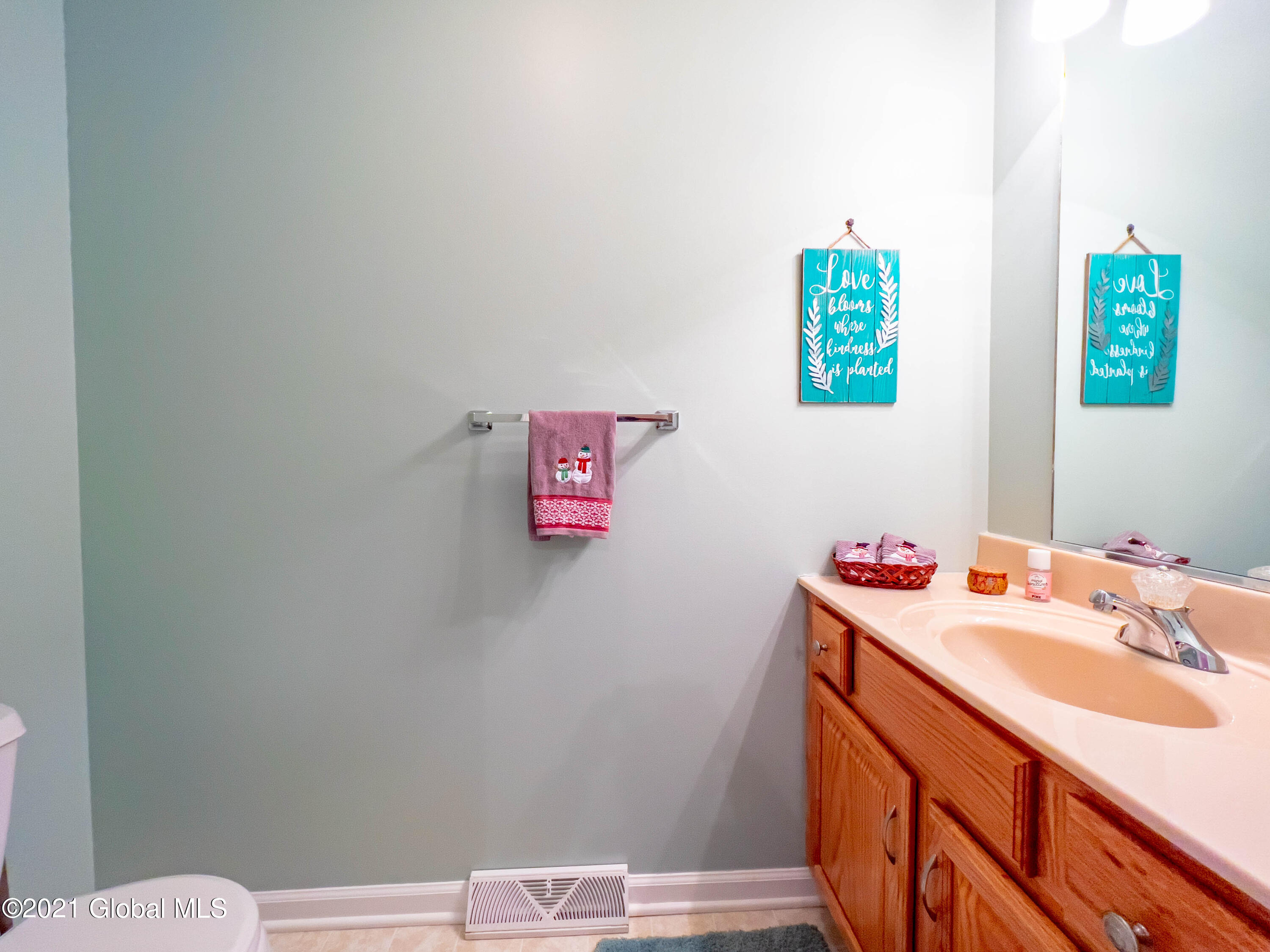 123 Harvard Road Watervliet, NY 12189 - Photo 11 of 40 DSC08264-Edit
