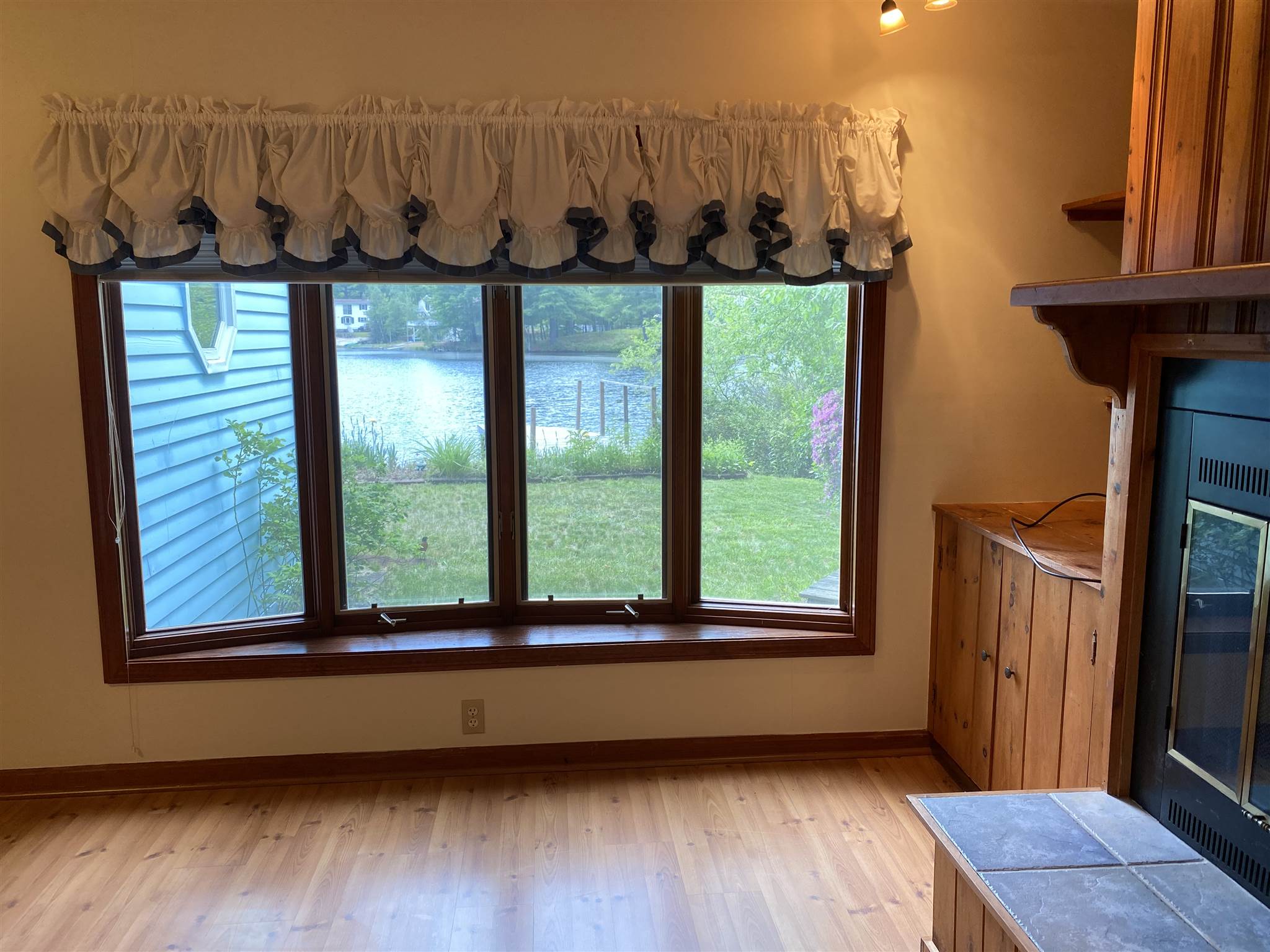 45 Daniels Road Weare, NH 03281 - Photo 21 of 37