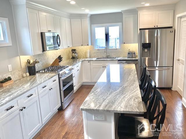 75 Deerfield Road East Brunswick, NJ 08816 - Photo 4 of 27 Gallery Image 4