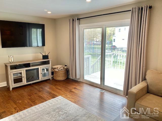75 Deerfield Road East Brunswick, NJ 08816 - Photo 6 of 27 Gallery Image 6