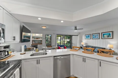 $337,900 | 1605 Highway 1, Unit V1104, Jupiter, FL 33477