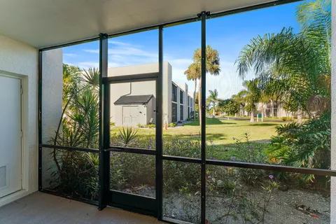 $337,900 | 1605 Highway 1, Unit V1104, Jupiter, FL 33477