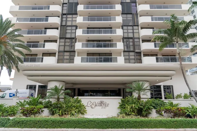 $950,000 | 5757 Collins Avenue, Unit 1604, Miami Beach, FL 33140