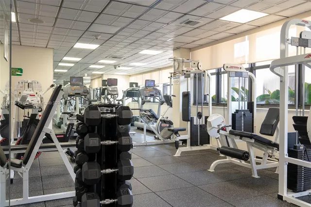 $950,000 | 5757 Collins Avenue, Unit 1604, Miami Beach, FL 33140