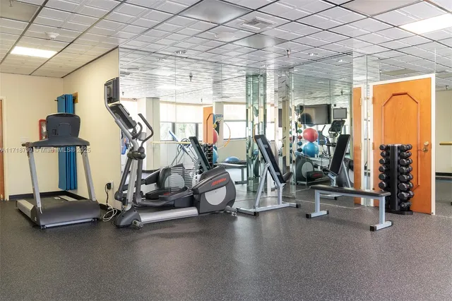 $950,000 | 5757 Collins Avenue, Unit 1604, Miami Beach, FL 33140