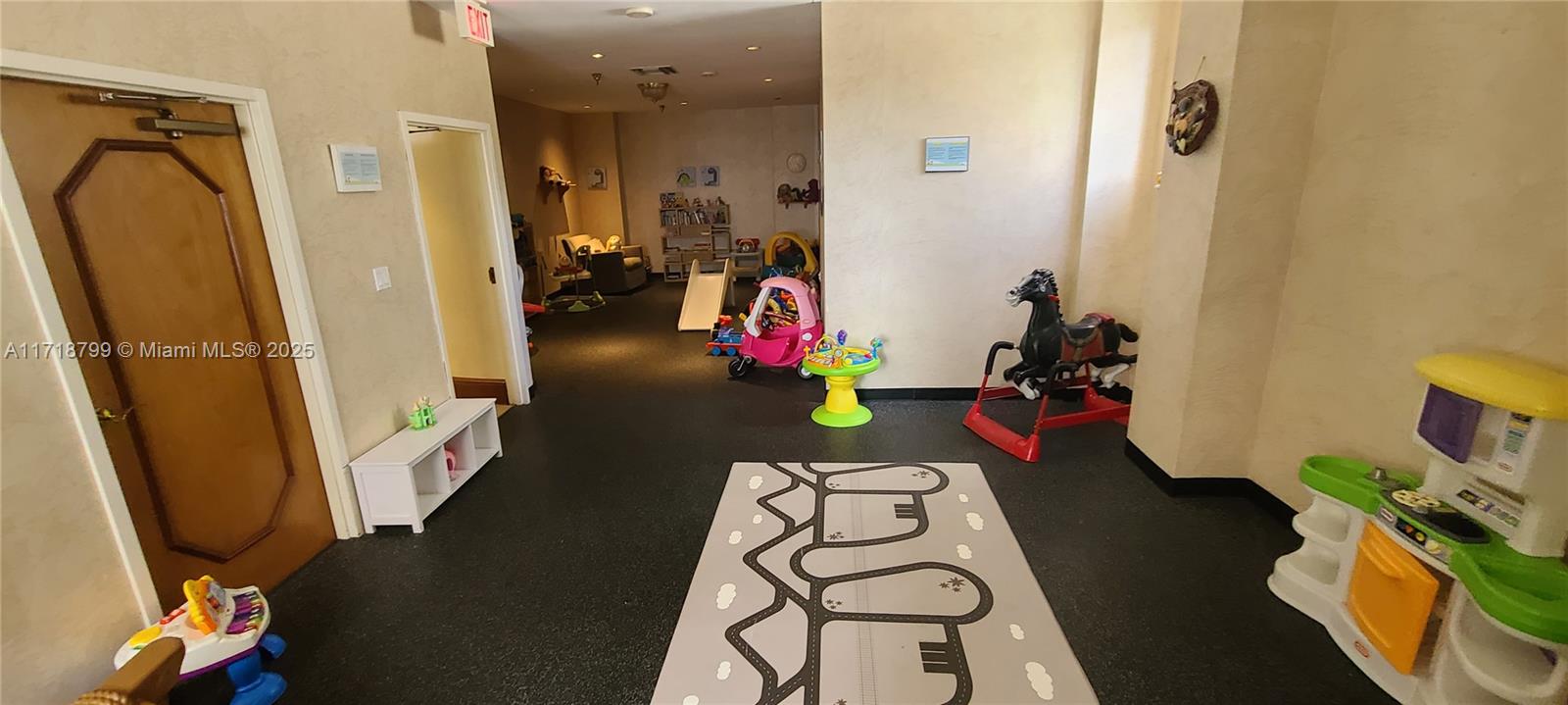 5757 Collins Avenue, Unit 1604 Miami Beach, FL 33140 - Photo 34 of 57 Kids play room