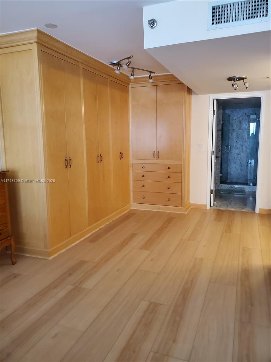 5757 Collins Avenue, Unit 1604 Miami Beach, FL 33140 - Photo 49 of 57 Master