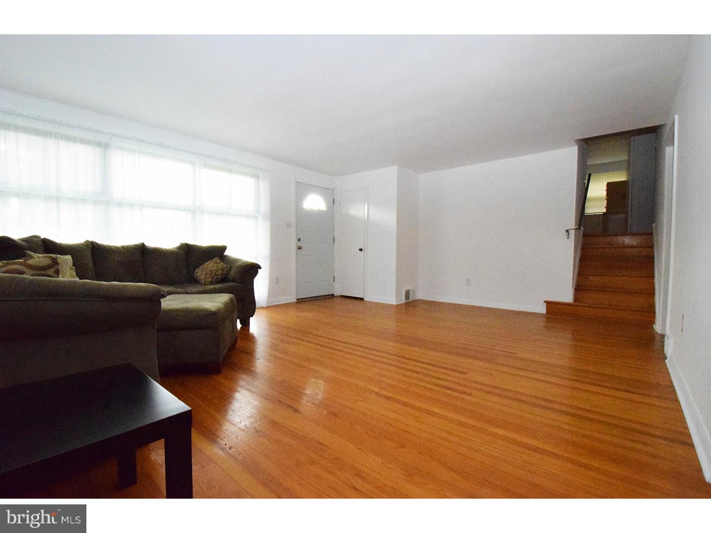 361 Lester Road Springfield, PA 19064 - Photo 3 of 16