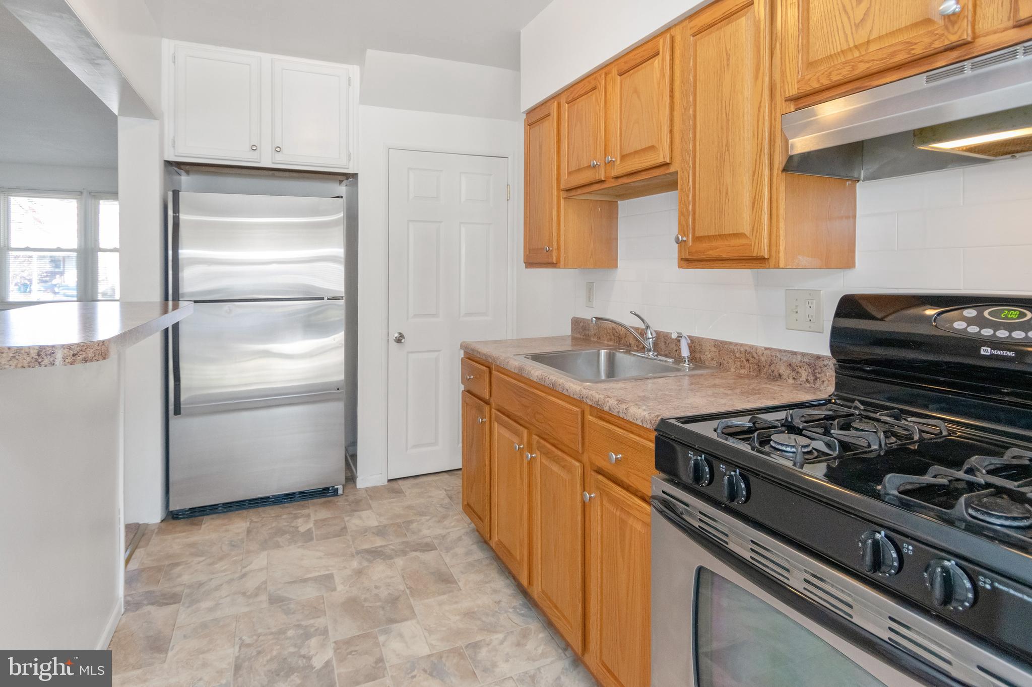 2816 Southbrook Road Baltimore, MD 21222 - Photo 11 of 24 Stainless Appliances