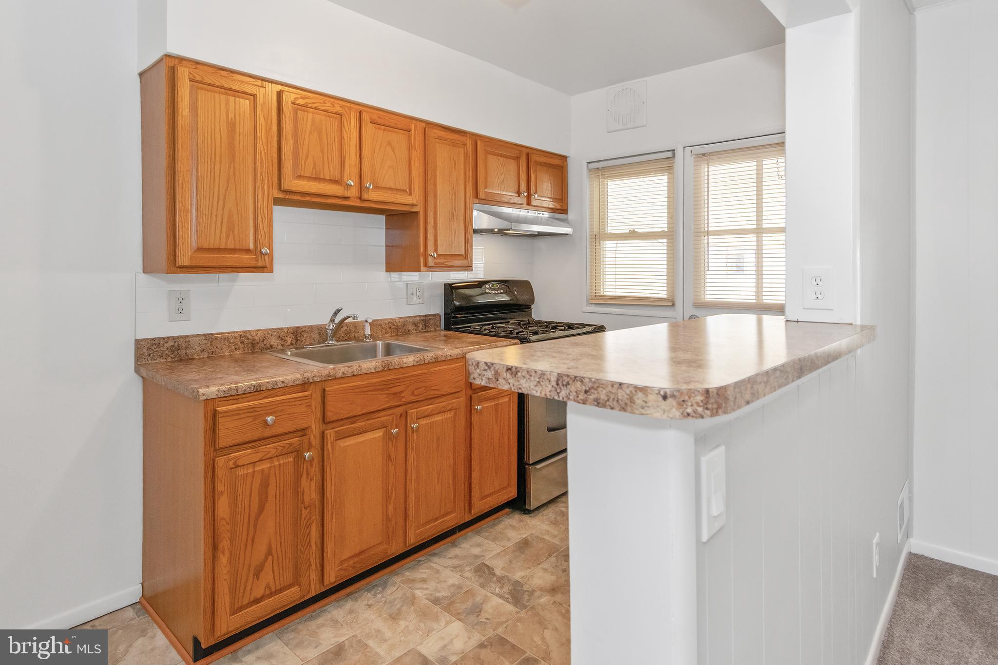 2816 Southbrook Road Baltimore, MD 21222 - Photo 9 of 24 Breakfast Bar in Kitchen