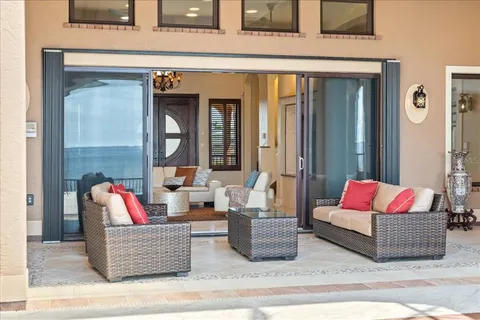 a view of an entryway with a small yard