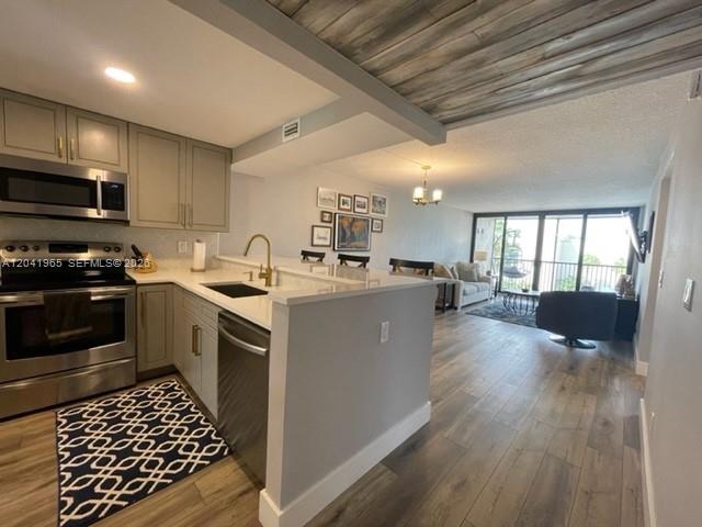 17 Royal Palm Way, Unit 302 Boca Raton, FL 33432 - Photo 16 of 49