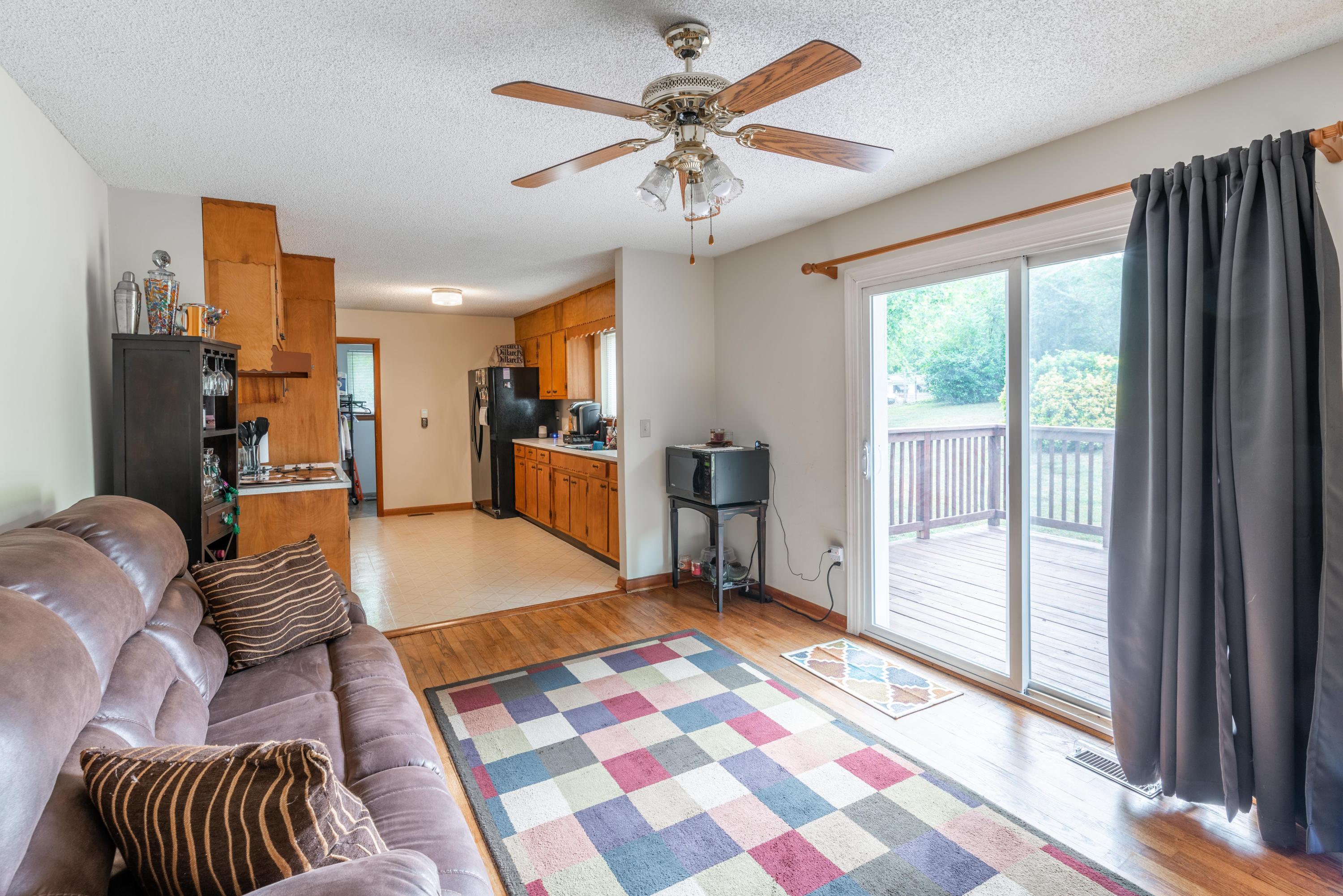 4502 Dumac Road Chattanooga, TN 37416 - Photo 7 of 22 sitting/dining room