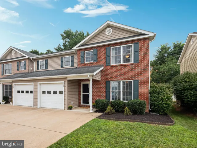 $2,450 | 138 Kerfoot Avenue, Front Royal, VA 22630