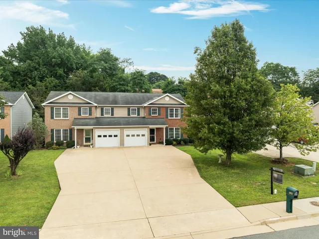 $2,450 | 138 Kerfoot Avenue, Front Royal, VA 22630