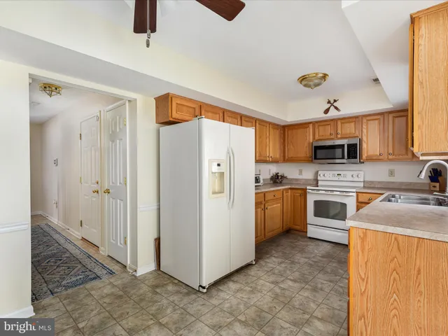 $2,450 | 138 Kerfoot Avenue, Front Royal, VA 22630