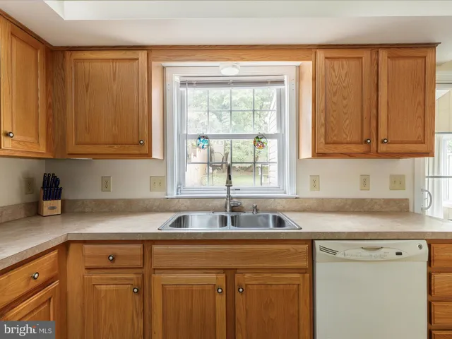 $2,450 | 138 Kerfoot Avenue, Front Royal, VA 22630