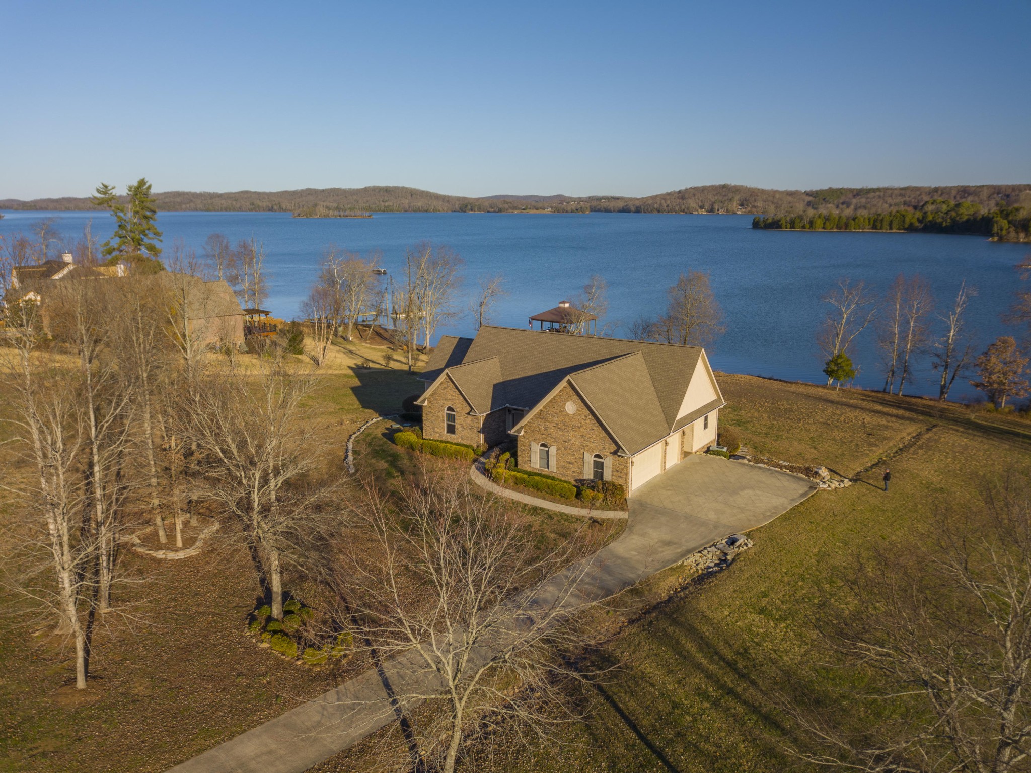536 Waterfront Way Spring City, TN 37381 - Photo 2 of 40