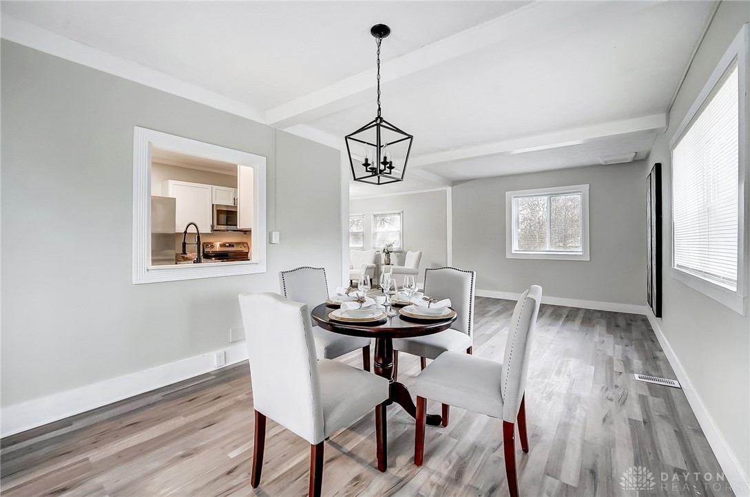 4461 River Ridge Road Dayton, OH 45415 - Photo 11 of 38 Dining Room