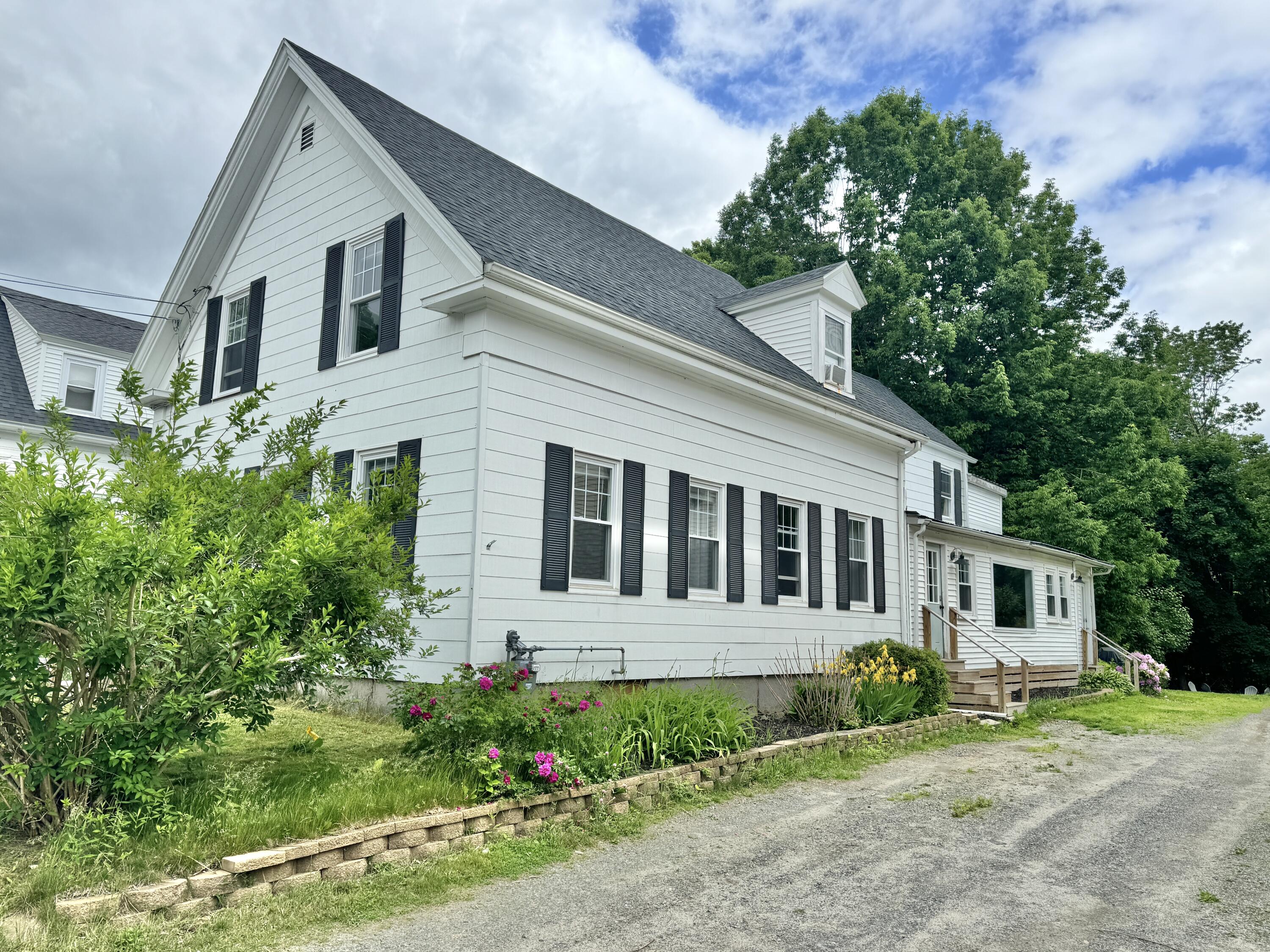 137 Spring Street Gardiner, ME 04345 - Photo 1 of 33 .