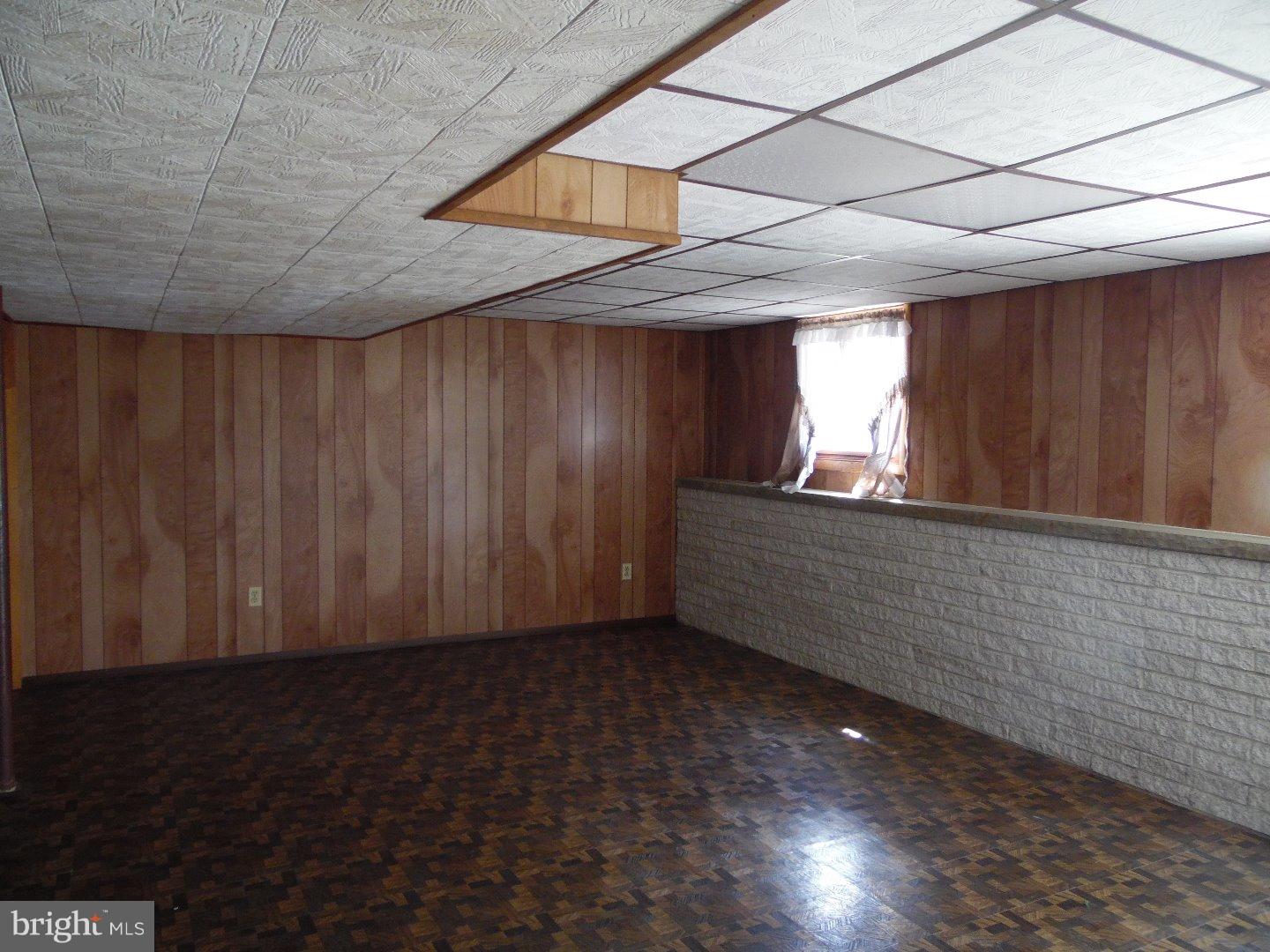 3566 Golden Key Road Kempton, PA 19529 - Photo 18 of 25 Family Room