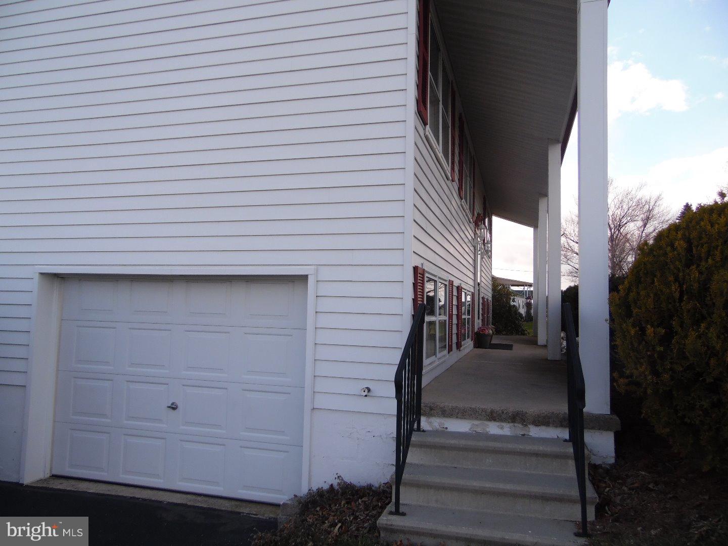 3566 Golden Key Road Kempton, PA 19529 - Photo 20 of 25 Porch