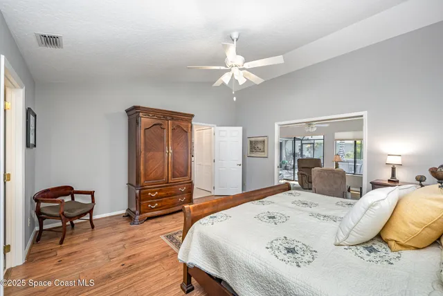 $298,900 | 1423 Independence Avenue, Melbourne, FL 32940