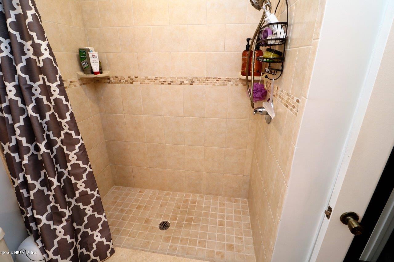 4720 Herton Road Jacksonville, FL 32258 - Photo 16 of 38 Owners Showerw