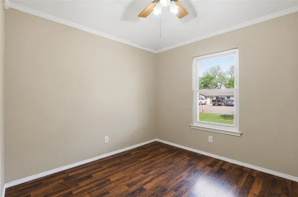 $1,695 | 108 George Street, Cleburne, TX 76031