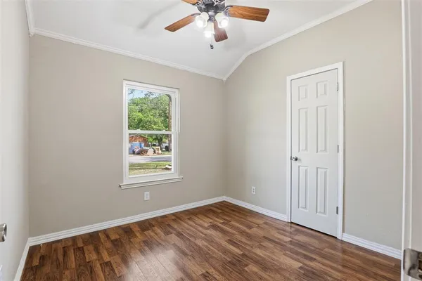 $1,695 | 108 George Street, Cleburne, TX 76031