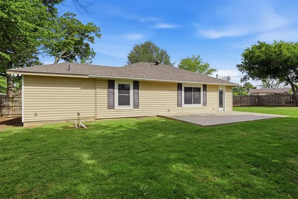 $1,695 | 108 George Street, Cleburne, TX 76031