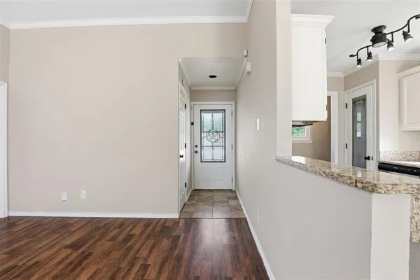 $1,695 | 108 George Street, Cleburne, TX 76031