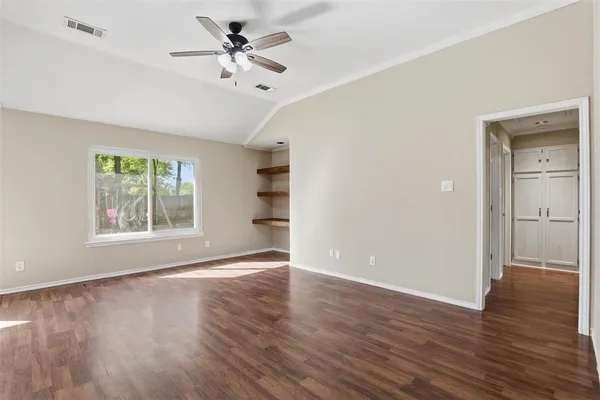 $1,695 | 108 George Street, Cleburne, TX 76031