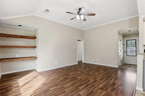 $1,695 | 108 George Street, Cleburne, TX 76031