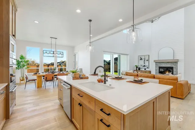 $1,127,044 | 21726 Appaloosa Avenue, Star, ID 83669