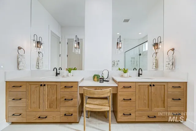 $1,127,044 | 21726 Appaloosa Avenue, Star, ID 83669