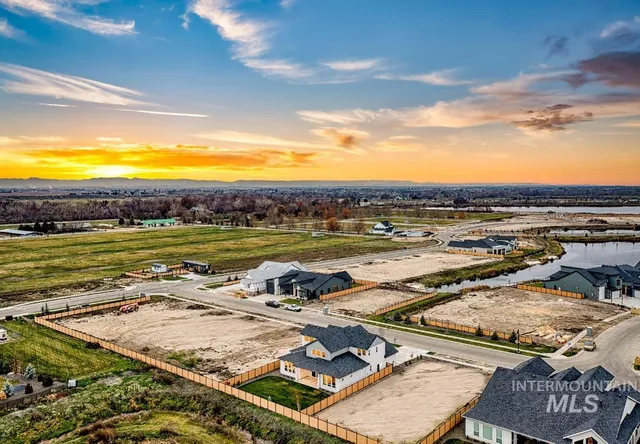 $1,127,044 | 21726 Appaloosa Avenue, Star, ID 83669